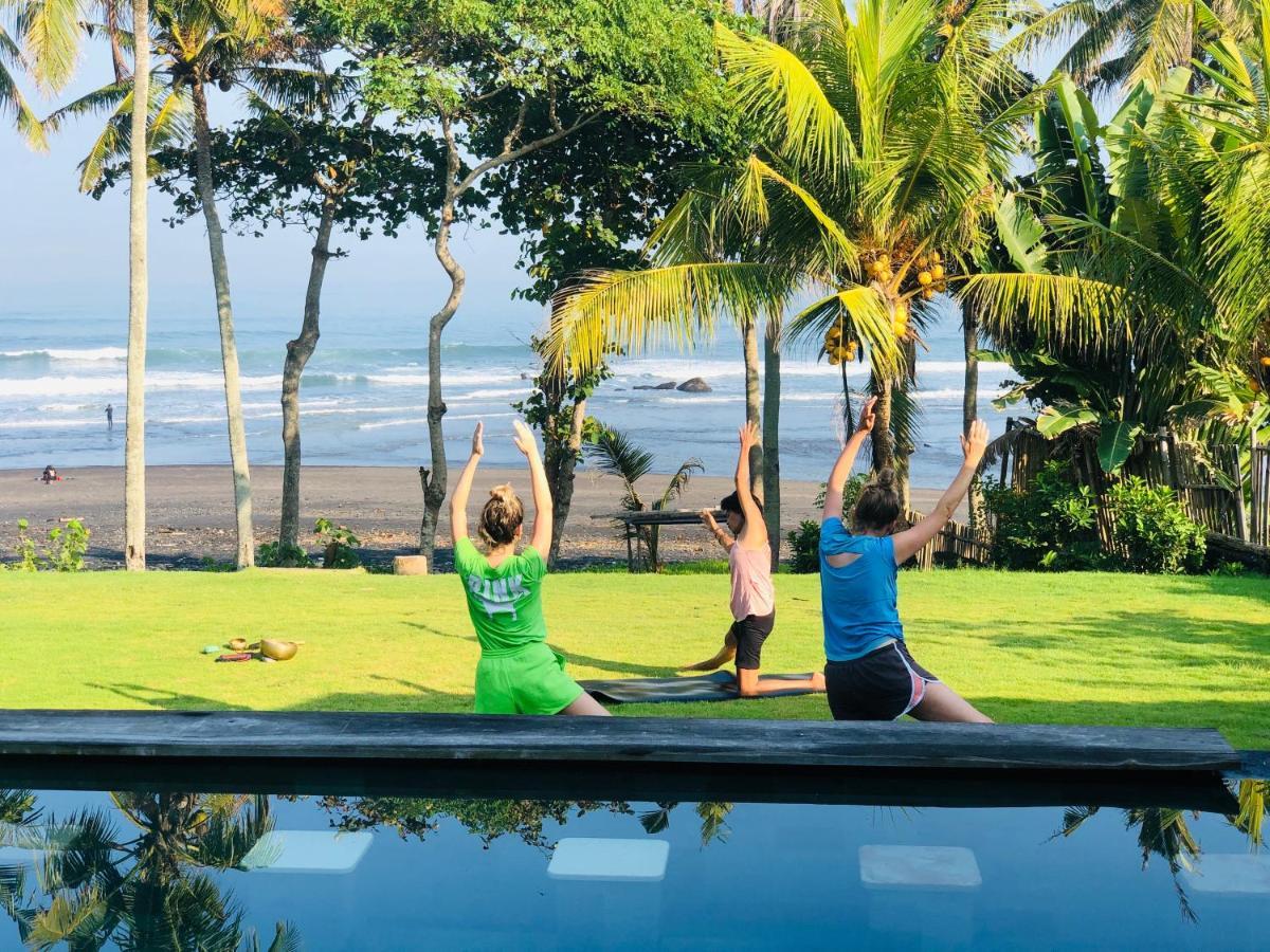 Bali Natha Beach Front Canggu Екстериор снимка