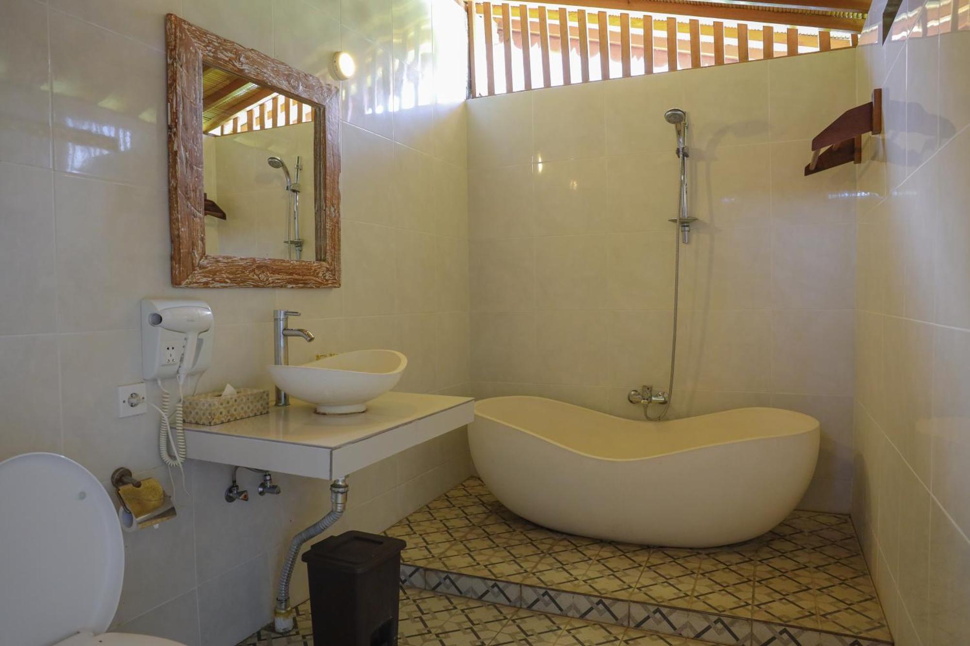 Bali Natha Beach Front Canggu Екстериор снимка